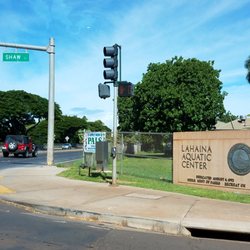 Lahaina Aquatic Center - Bummed out this place wasn't open. Closes Tues, Nov 7 due to lifeguard training. Better safe than sorry.  Located on Shaw street.