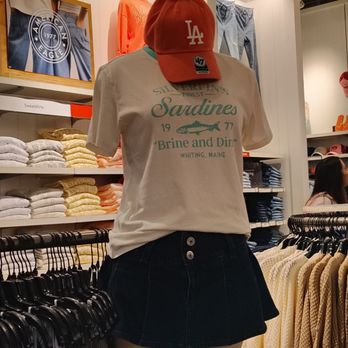 American Eagle Outfitters - This is super cute - Men's Clothing Near Me - Nashville, Tennessee American Eagle Outfitters - This is super cute - Men's Clothing Near Me - Nashville, Tennessee