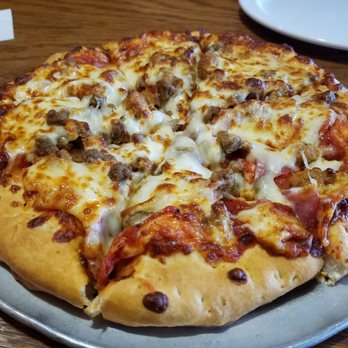 Sonny's Pizza - Small all meat pizza - Pizza Near Me - Saint Francisville, Louisiana