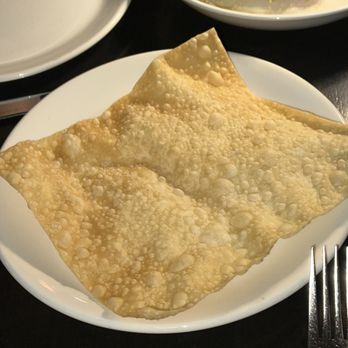 BLVD Steak - Wonton for Tuna Tartare - Steakhouses Near Me - Calabasas, California