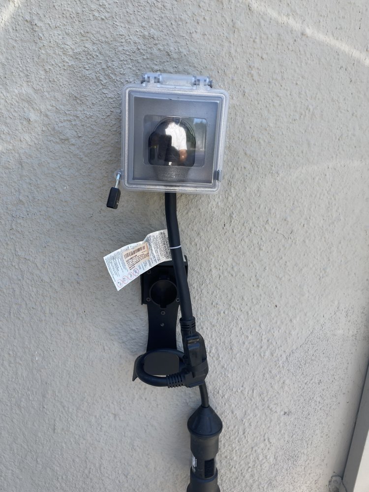 Slide of Wire Tech Electric