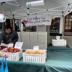 Twin Girls Farm - Twin Girls Farm at the Clement street farmers market San Francisco