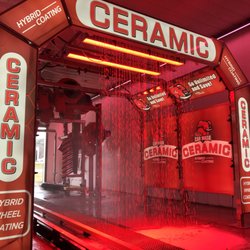 Red's Car Wash
