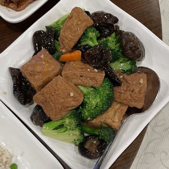 Kirin Chinese Fusion - braised tofu and broccoli - Dim Sum Near Me - Mountain View, California Kirin Chinese Fusion - braised tofu and broccoli - Dim Sum Near Me - Mountain View, California