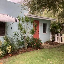 Island View Cottages - Exterior