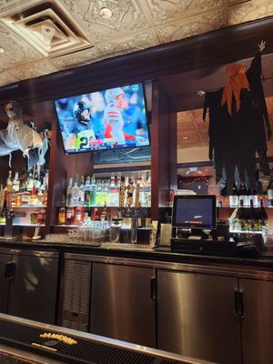 NEW LINE TAVERN - Updated October 2025 - 86 Photos & 272 Reviews - 201