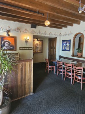 McMenamins Chapel Pub by null
