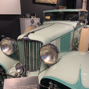 Car and Carriage Caravan Museum - Museums Near Me - Luray, Virginia