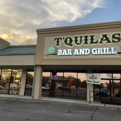 Tquilas Bar and Grill - Outside