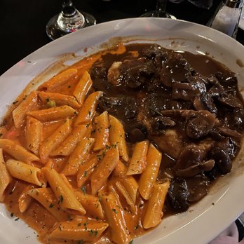 Vino E Pasta - Pollo Marsala e Pasta - Italian Near Me - Tampa, Florida Vino E Pasta - Pollo Marsala e Pasta - Italian Near Me - Tampa, Florida