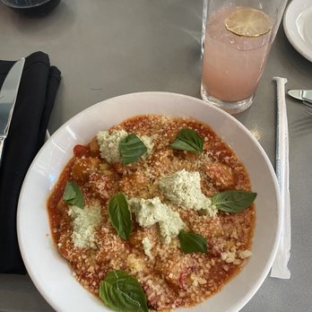Crown Republic Gastropub - Lavender mint mojito and Gnocchi - Gastropubs Near Me - Cincinnati, Ohio