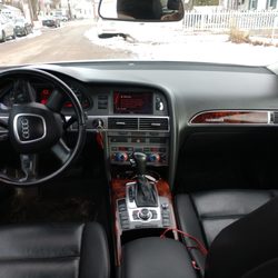 Door2Door Car Service - Audi A6 3.5 liter for rent