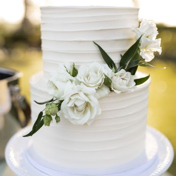 Lemon Bar - Wedding Cake - Bakeries Near Me - Temecula, California Lemon Bar - Wedding Cake - Bakeries Near Me - Temecula, California