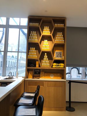 Honeybrains at Saks by null