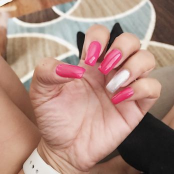 Cosmic Beauty - Nail Salons Near Me - Kapolei, Hawaii