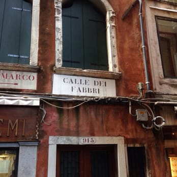 Lavanderia Gabriella - Third landmark to watch for to get to Lavanderia. Calle Dei Fabbri. - Laundry Services Near Me - Venezia, VE Lavanderia Gabriella - Third landmark to watch for to get to Lavanderia. Calle Dei Fabbri. - Laundry Services Near Me - Venezia, VE