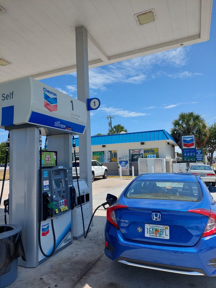 COCOA BEACH CHEVRON Updated September 2024 400 N Atlantic Ave