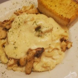 Chicken fettuccine Alfredo Chicken fettuccine Alfredo