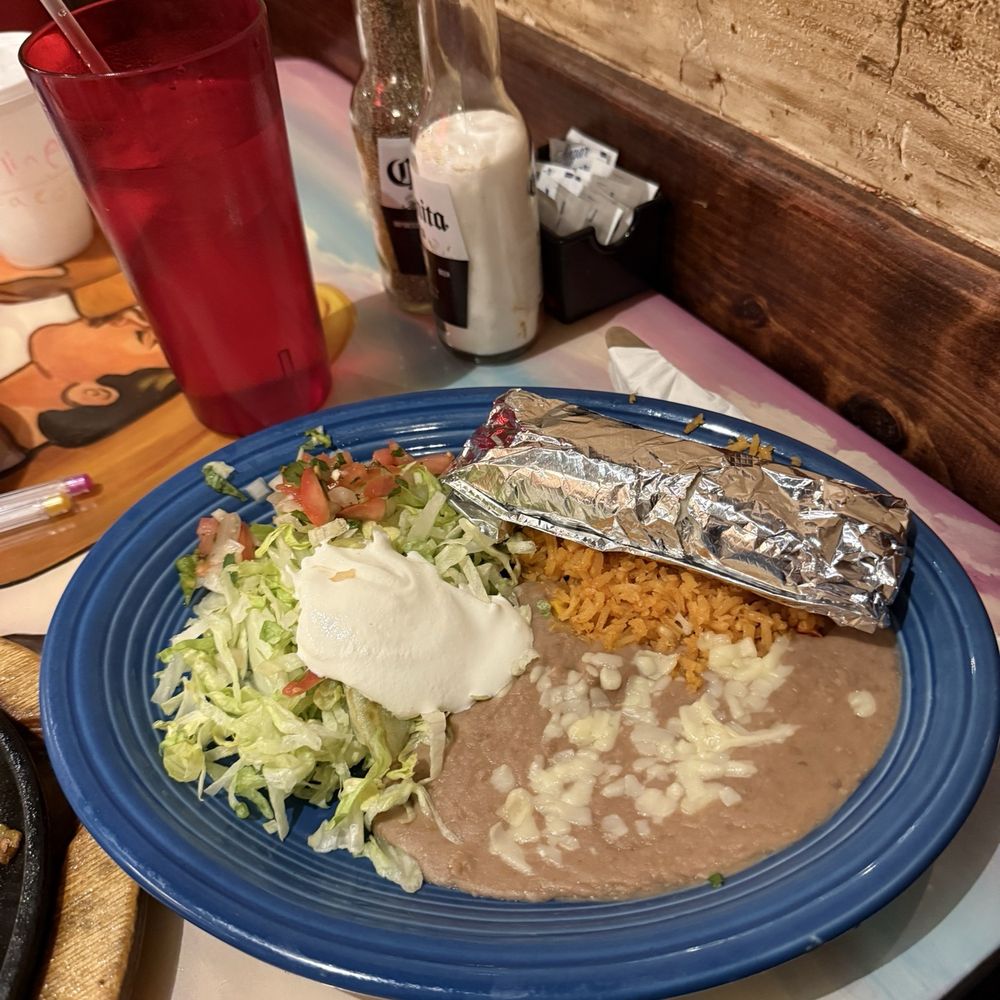 La Fiesta Mexican Restaurant - Rice and Beans, Pico, and Sour Cream - Mexican Near Me - Mcpherson, Kansas La Fiesta Mexican Restaurant - Rice and Beans, Pico, and Sour Cream - Mexican Near Me - Mcpherson, Kansas