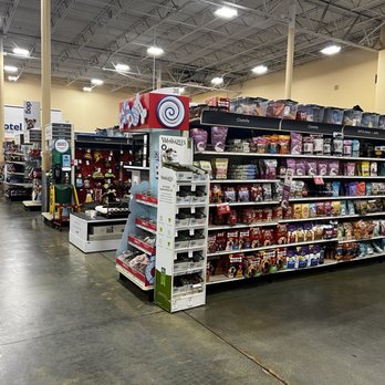 PetSmart Grooming - Inside - Pet Stores Near Me - Daly City, California PetSmart Grooming - Inside - Pet Stores Near Me - Daly City, California