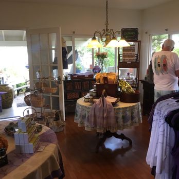 Ali'i Kula Lavender - Gift shop goodies - Tours Near Me - Kula, Hawaii