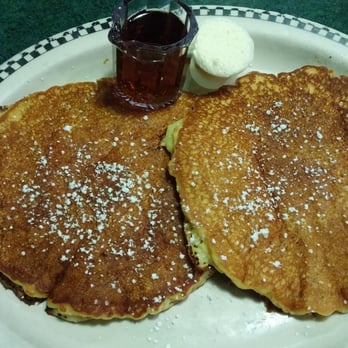 Black Bear Diner Goodyear - Sweet cream pancakes yumm - American Near Me - Goodyear, Arizona