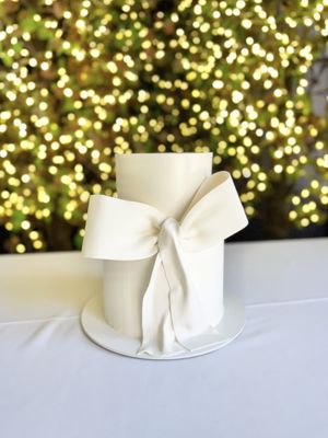 Violet Cake Co. by null