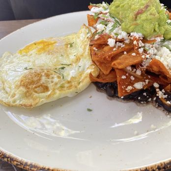 Cafe Vida - Huevos Rancheros - Breakfast & Brunch Near Me - Culver City, California Cafe Vida - Huevos Rancheros - Breakfast & Brunch Near Me - Culver City, California