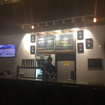 Badger Hill Brewing - Breweries Near Me - Shakopee, Minnesota