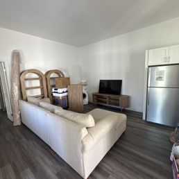 Salvador & Jorge are AMAZING !! Took great care of all my furniture & things and were Quick ! 1000/10 recommend, thanks guys !! Salvador & Jorge are AMAZING !! Took great care of all my furniture & things and were Quick ! 1000/10 recommend, thanks guys !!