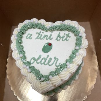 Creative Cakes Bakery - Bakeries Near Me - Tinley Park, Illinois