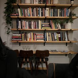 Trelio Food & Wine - Inside