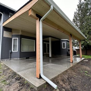 Clear Scape - a covered patio in a residential area - General Contractors Near Me - Battle Ground, Washington Clear Scape - a covered patio in a residential area - General Contractors Near Me - Battle Ground, Washington