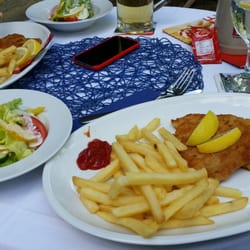 Luisenburg - Schnitzel mit Pommes 14.5.2015