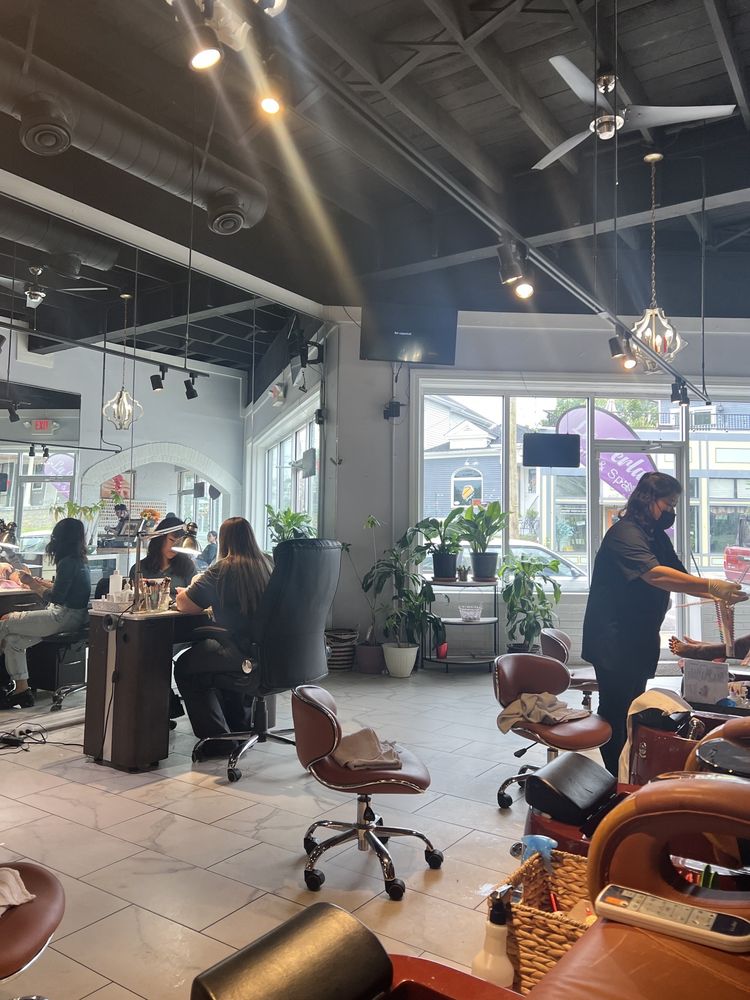 LA PERLA NAILS & SPA Updated September 2024 65 Photos & 94 Reviews 1556 Bardstown Rd