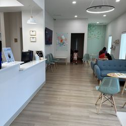 Bumble Bee Pediatric Dentistry - Waiting Area