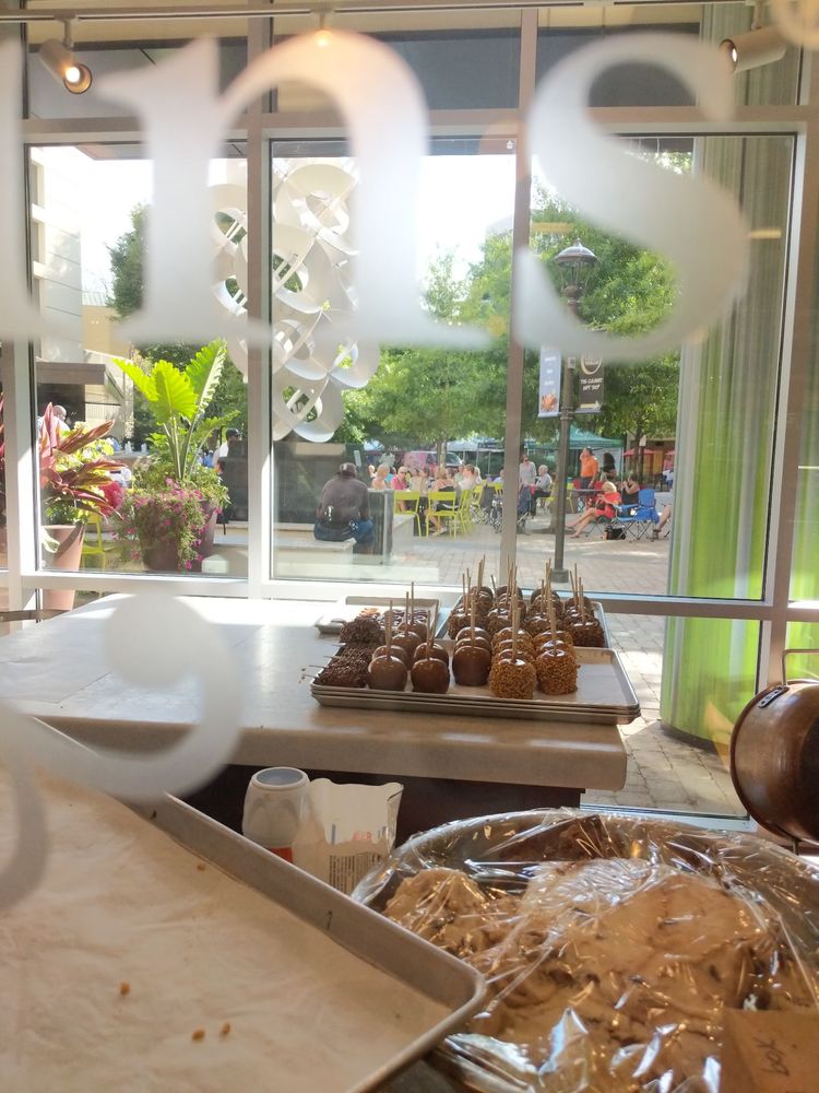 KILWINS CHOCOLATES, FUDGE & ICE CREAM 55 Photos & 35 Reviews Desserts 220 N Main St