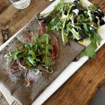 Creme De La Crepe - Long Beach - French Near Me - Long Beach, California