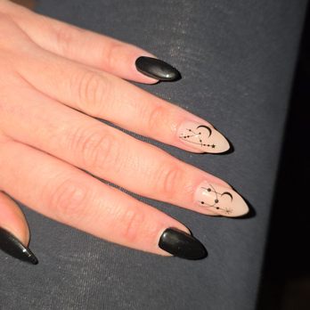 Leo Nails - Love my nails - Nail Salons Near Me - Ann Arbor, Michigan