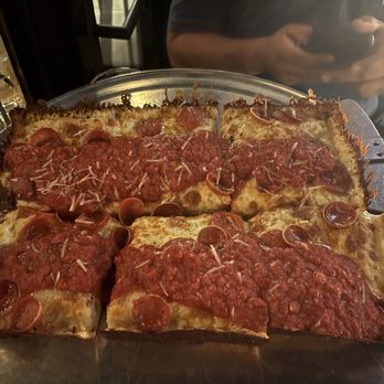 AJ's Pizza Joint - Pizza Near Me - Winter Garden, Florida