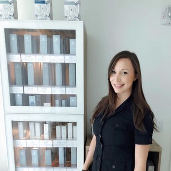 Elevate Luxury Wellness - We use clinical grade skincare to give you the best results in your skincare regimen! - Skin Care Near Me - Fort Lauderdale, Florida Elevate Luxury Wellness - We use clinical grade skincare to give you the best results in your skincare regimen! - Skin Care Near Me - Fort Lauderdale, Florida