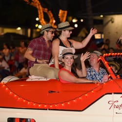 Carludovica - Great photo from Friday's Waikiki Holiday Parade. Photo courtesy of Exploration: Hawaii