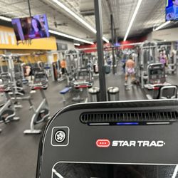 Crunch Fitness