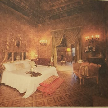 Palazzetto Pisani - Gorgeous suites w/incredible detail. Baths are stunning, immaculate, & their lotion and shampoo/conditioner products smell amazing. - Hotels Near Me - Venezia, VE