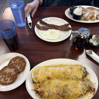 Caitlin's - Breakfast & Brunch Near Me - Glendale, Colorado