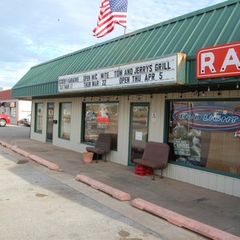 Trader Tom's Tavern - Marquee - Pubs Near Me - Altus, Oklahoma Trader Tom's Tavern - Marquee - Pubs Near Me - Altus, Oklahoma