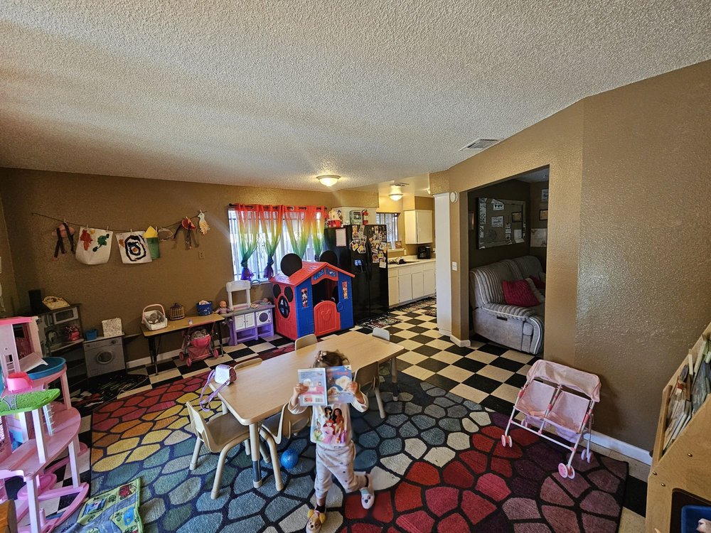 Ashlynn Family Childcare - childcare center in Fresno, CA