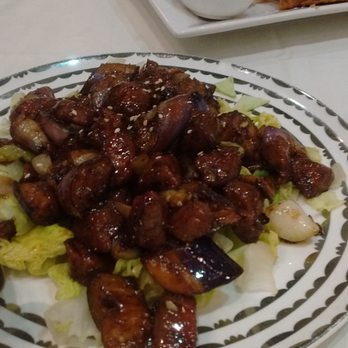 Tin Tin Seafood Harbour - Beef with eggplant... touted as house specialty - Dim Sum Near Me - Richmond, British Columbia Tin Tin Seafood Harbour - Beef with eggplant... touted as house specialty - Dim Sum Near Me - Richmond, British Columbia
