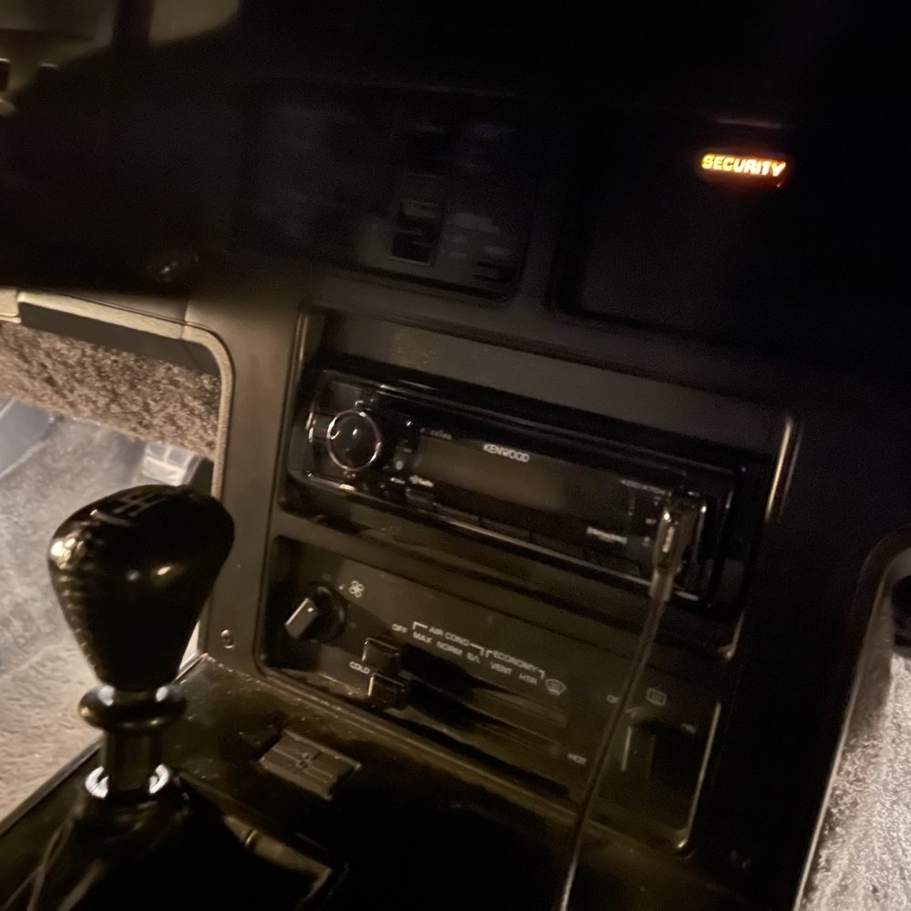 Kenwood KXT 704 head unit HD, bluetooth, Alexa, USB Kenwood KXT 704 head unit HD, bluetooth, Alexa, USB
