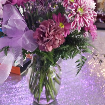 Alta Vista Flowers - What we got 1st photo. Do these look like $90 flowers? - Florists Near Me - Ottawa, Ontario Alta Vista Flowers - What we got 1st photo. Do these look like $90 flowers? - Florists Near Me - Ottawa, Ontario